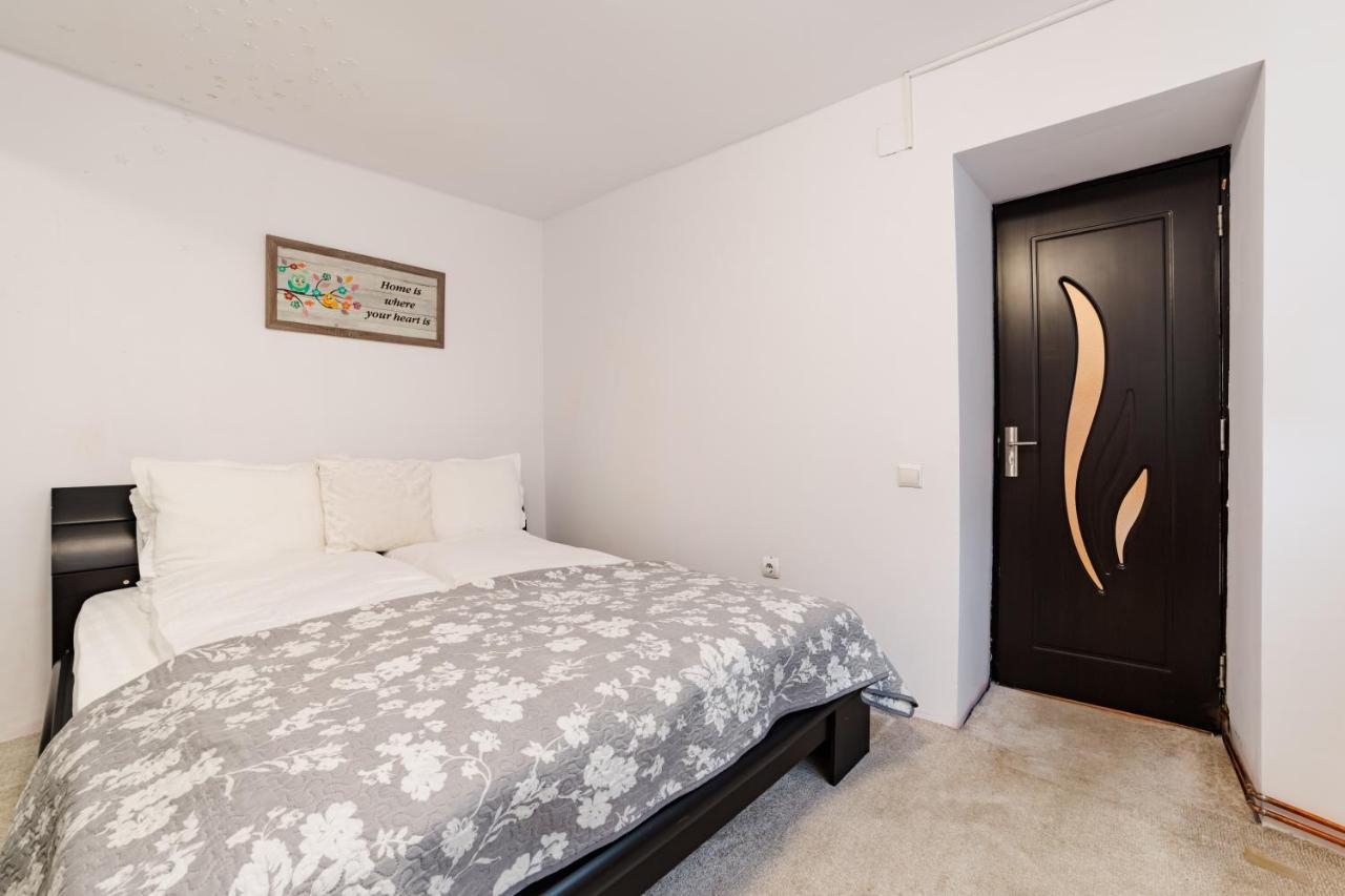 Anastasia Apartments With Parking Brašov Exteriér fotografie